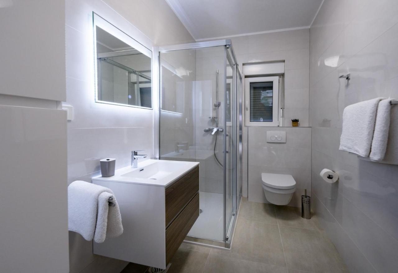 Apartmani Villa Zora لوبار المظهر الخارجي الصورة