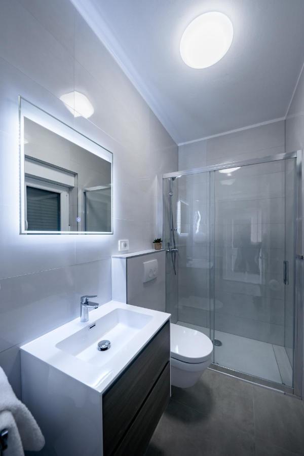 Apartmani Villa Zora لوبار المظهر الخارجي الصورة