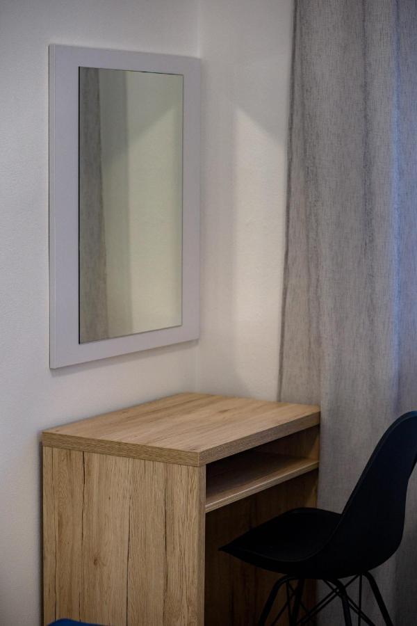 Apartmani Villa Zora لوبار المظهر الخارجي الصورة